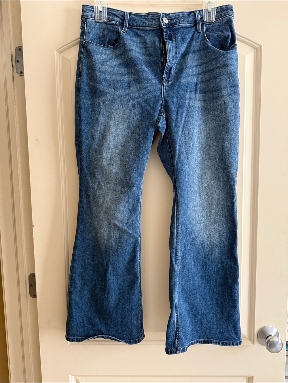 Old Navy Women's Blue Wow Flare Jeans-16 short
